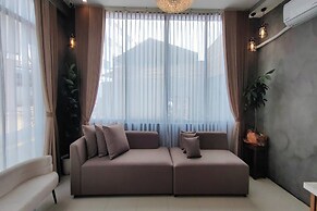 Isabelle Hotel
