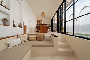 Villa Bellora by Pertama Stay