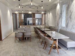 Hotel Premji by Shivalaya Darshanam