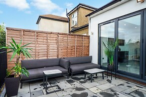 Mount Park Rd Flat