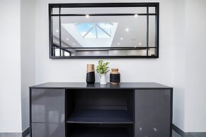 Mount Park Rd Flat