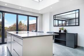 Mount Park Rd Flat