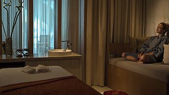 The Stones Hotel - Legian Bali