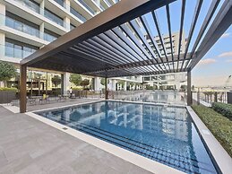 1BR Skyline Views Dubai Creek Harbour