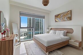 Elegant 1BR with Panoramic Views