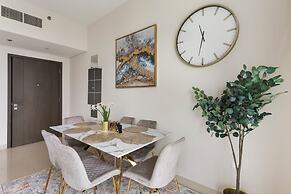 Elegant 1BR with Panoramic Views