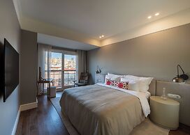 Hovagimyan Hotel and Suites