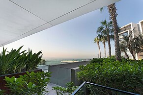 Bluewaters Island 1BR Sea & Ain View