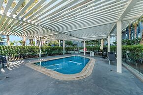 Bluewaters Island 1BR Sea & Ain View
