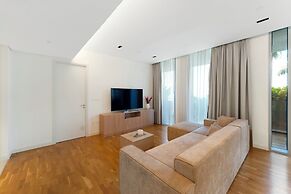 Bluewaters Island 1BR Sea & Ain View
