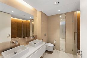Bluewaters Island 1BR Sea & Ain View
