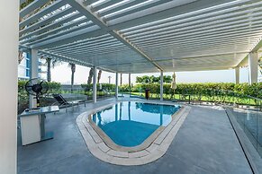 Bluewaters Island 1BR Sea & Ain View