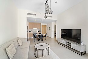 1BR Balcony & Luxury Amenities