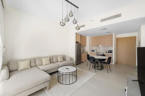 1BR Balcony & Luxury Amenities