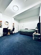 Luxury 7 Bedroom Apartment Sleeps 16