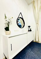 Luxury 7 Bedroom Apartment Sleeps 16