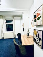 Luxury 7 Bedroom Apartment Sleeps 16
