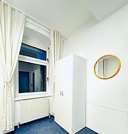 Luxury 7 Bedroom Apartment Sleeps 16