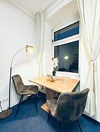 Luxury 7 Bedroom Apartment Sleeps 16
