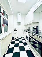 Luxury 7 Bedroom Apartment Sleeps 16