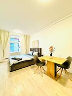Luxury 7 Bedroom Apartment Sleeps 16