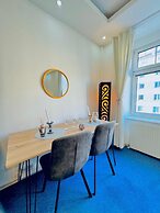 Luxury 7 Bedroom Apartment Sleeps 16