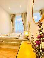 Charming 4 Bedroom Apartment Ottakring