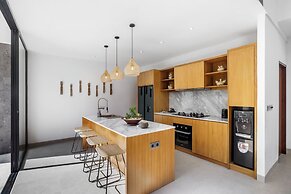 12BR St. Monica Kala