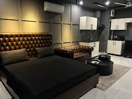 Luxor Apartments & Suites