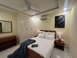 Luxor Apartments & Suites