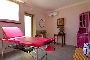 Suite Orchidea Seaside and Pool