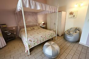Suite Orchidea Seaside and Pool