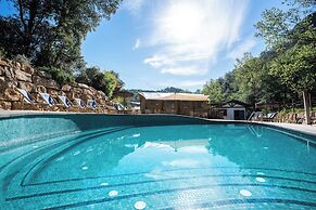 Glamping Can Bora Lodges
