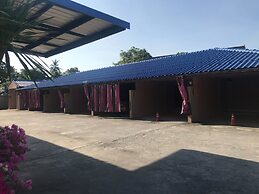 Sai Charoen Resort