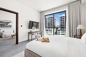 Stylish 1BR Near Museum of the Future