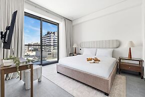 Stylish 1BR Near Museum of the Future
