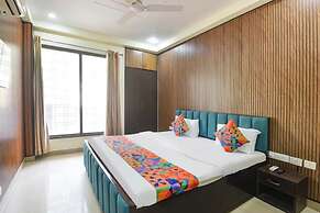 Hotel Red Leaf