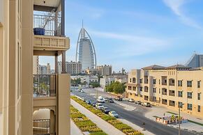 Stylish 1BR with Burj Al Arab View