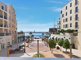 Stylish 2BR with Beach Access
