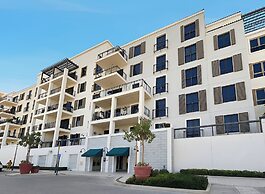 Stylish 2BR with Beach Access