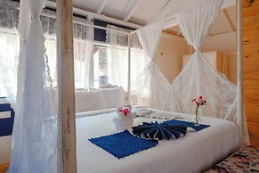 Hibis Hotels and Resorts