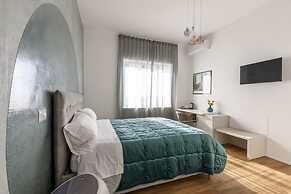 Casa Mare Beachfront Luxury Suites