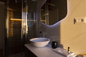 Casa Mare Beachfront Luxury Suites