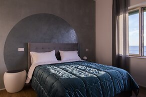 Casa Mare Beachfront Luxury Suites