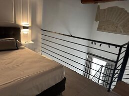 Gentile Suite Decumani