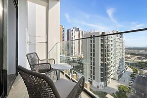 Bright Modern Studio in Meydan