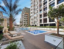 Bright Modern Studio in Meydan
