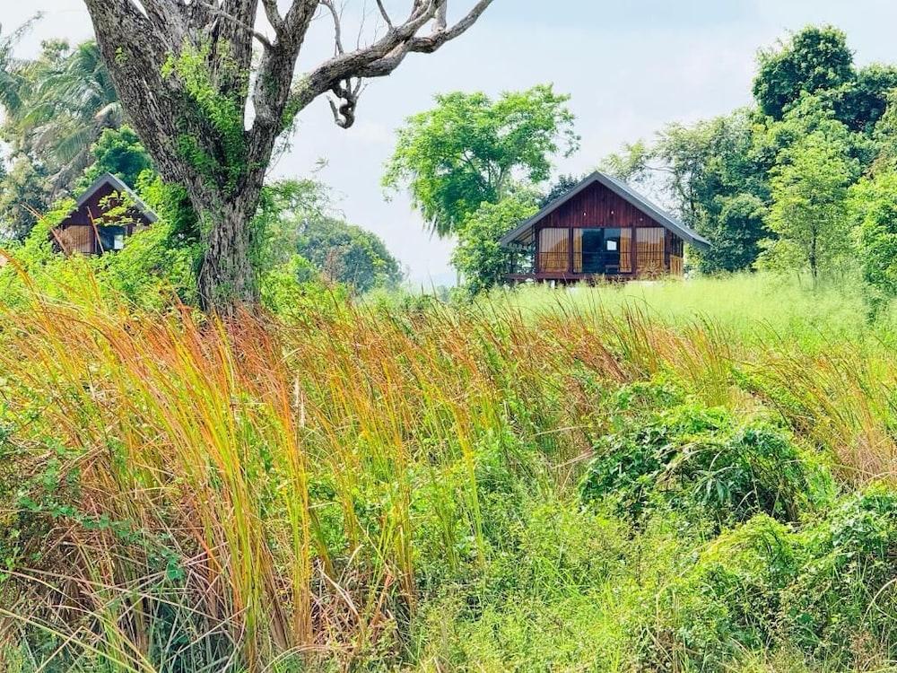 Kolla Watersong Eco Cabana resort