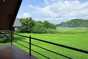 Kolla Watersong Eco Cabana resort