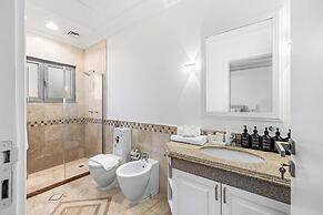 5BR M Private Villa Direct Beach Access